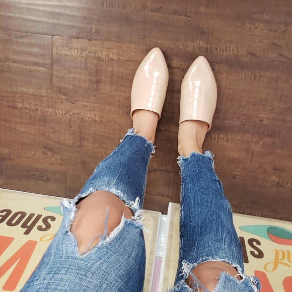 Price firm!/The Marcy// nude croc print mule flat - Picture 6 of 6